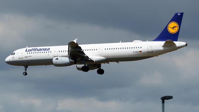 D-AISH:Airbus A321:Lufthansa